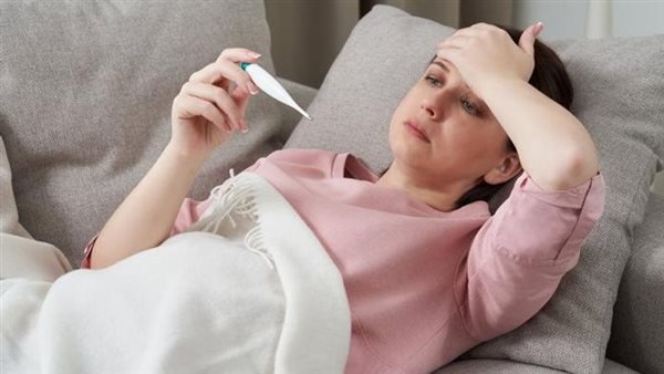 أعراض حمى التيفود، وكيف تنتقل من شخص لأخر؟