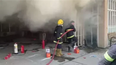 المعمل الجنائي يعاين حريق محل كشري في الجيزة
