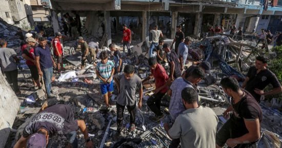 شهداء بينهم طفلين وسيدة إثر قصف الاحتلال الإسرائيلى لمنزل بحى الزيتون فى غزة