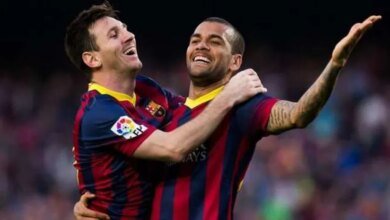 من السجن للعب الكرة بـ«8 يورو».. معاناة أسطورة برشلونة بعد الاعتزال - منوعات